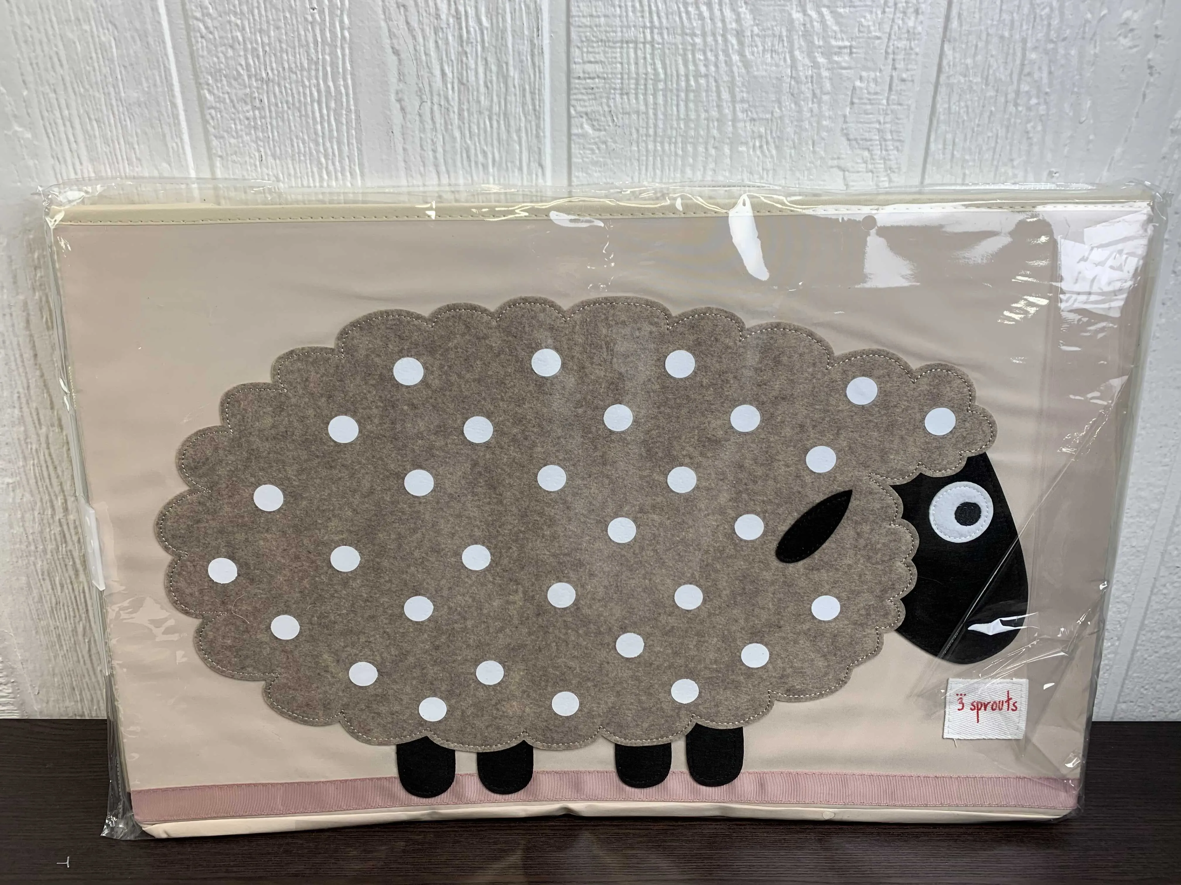 3 Sprouts Toy Chest, Sheep