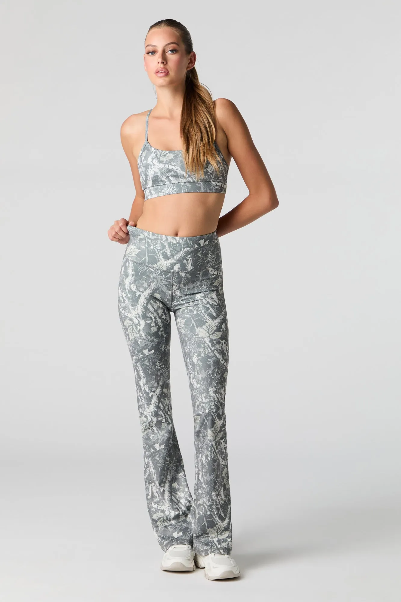 Active Flare Pant