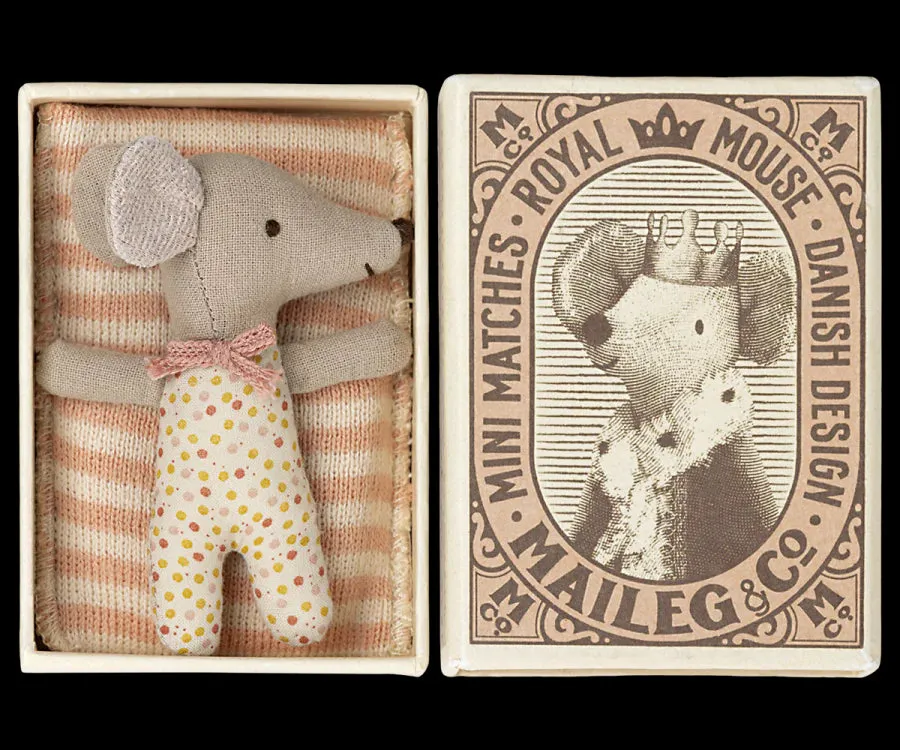 Baby Mouse Sleepy W-Box Girl