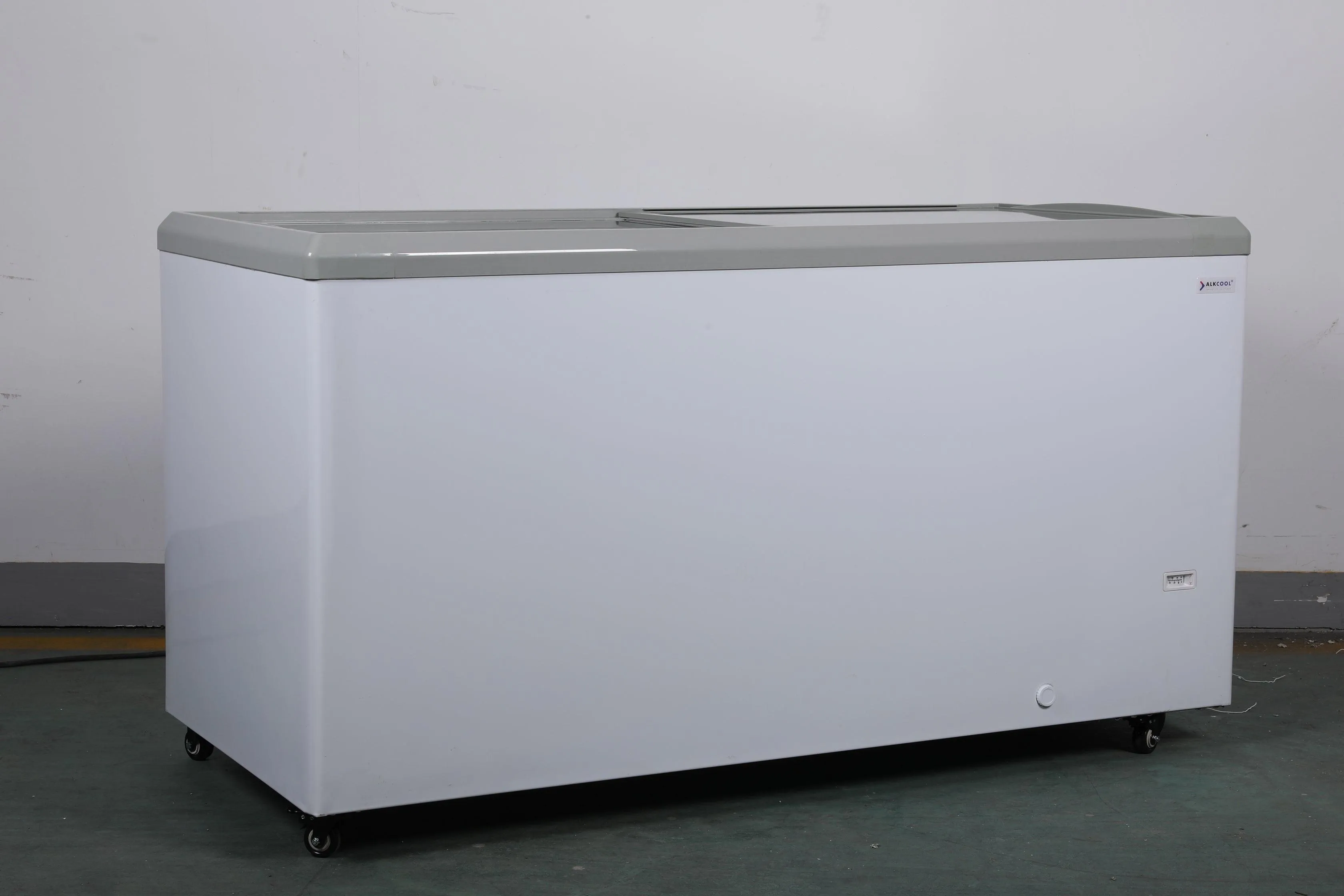 FDF20CF 61'' Width Horizontal Display Island Freezer - Nafcool™ Commercial Freezer Icecream, frozen food, Ice bag and Gelato