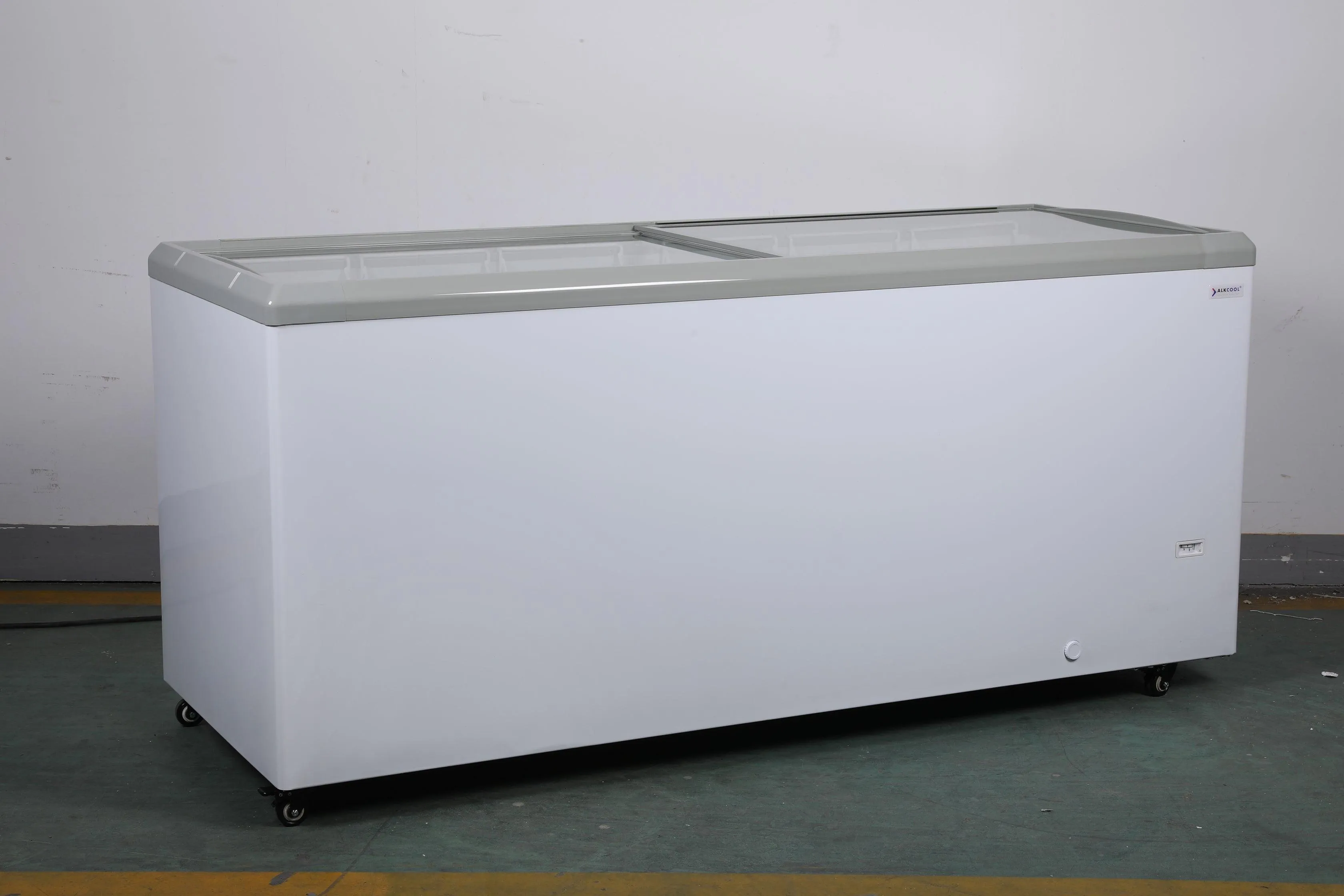 FDF23CF 71'' Width Horizontal Display Island Freezer - Nafcool™ Commercial Freezer Icecream, frozen food, Ice bag and Gelato