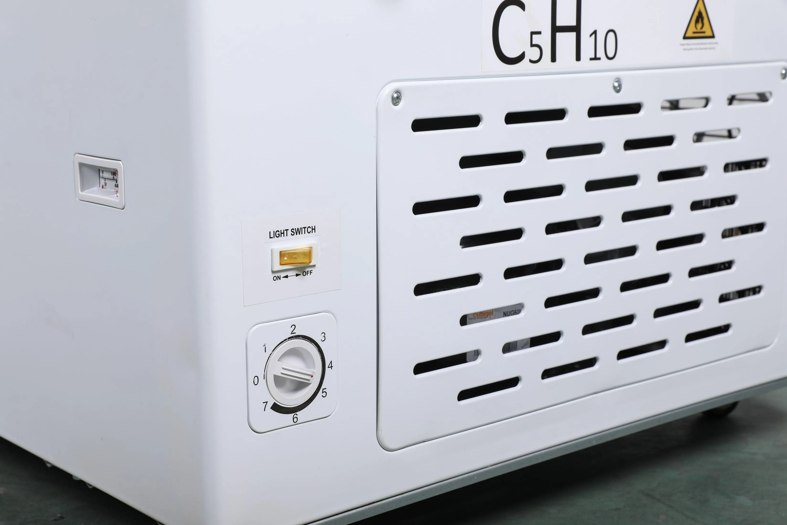 FDF23CF 71'' Width Horizontal Display Island Freezer - Nafcool™ Commercial Freezer Icecream, frozen food, Ice bag and Gelato