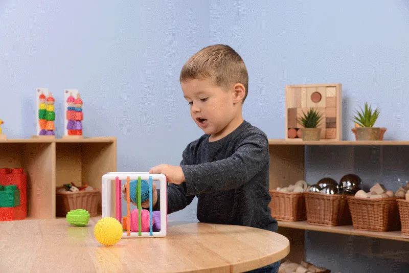 Inny Binny | Sensory Shape-Sorting Cube by Fat Brain Toys