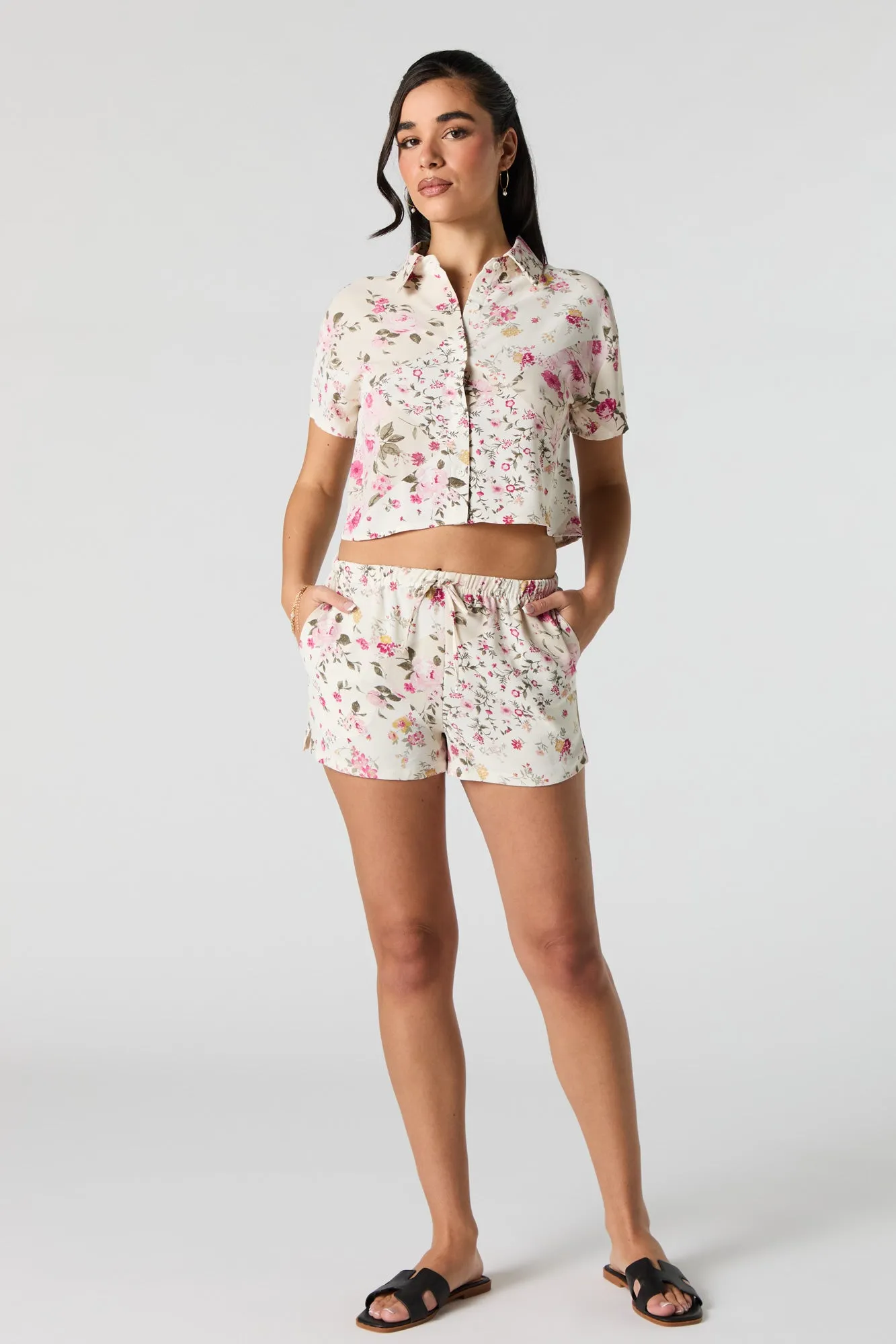 Mid Rise Drawstring Short