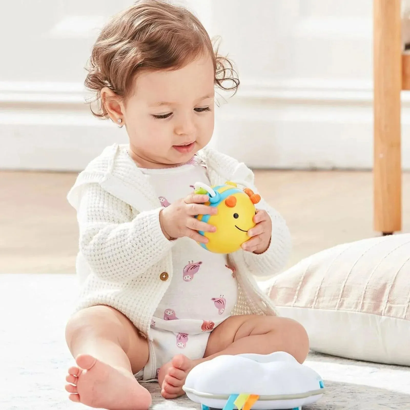 Skip Hop Explore & More Follow - Bee Crawl Toy