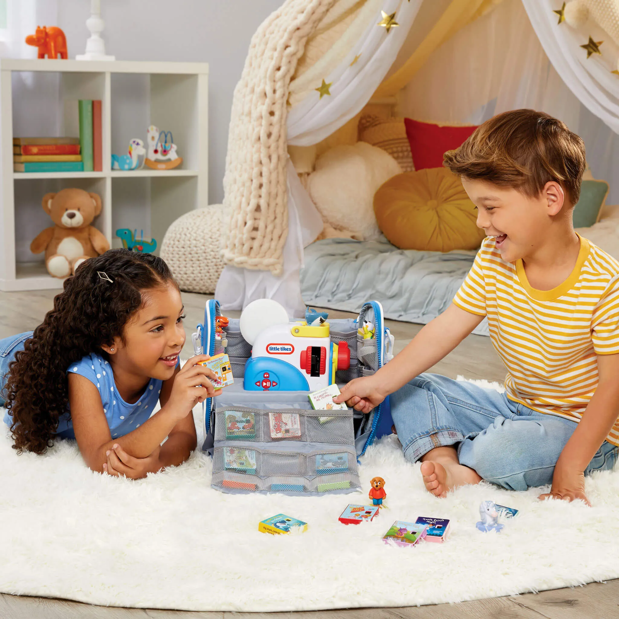 Story Dream Machine™  Storytime Travel Case – Portable Storage for Projector, Cartridges & Figurines