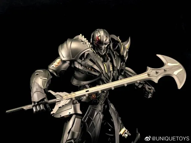 Unique Toys R-03 Dragoon Action Figure
