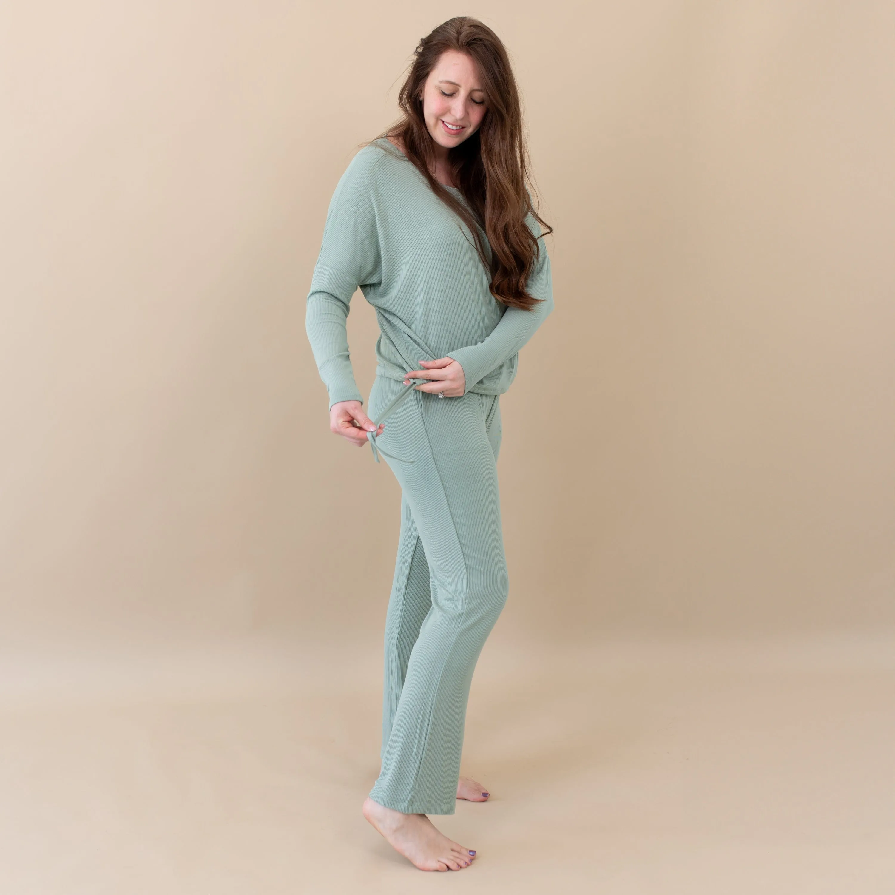 Women's Ribbed High Waisted Wide Leg Pant in Thyme